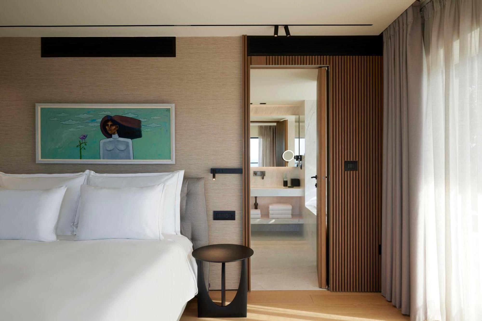 Suite City View